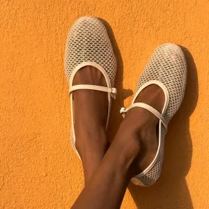 BAILATIRA BEIGE FISHNET FLATS