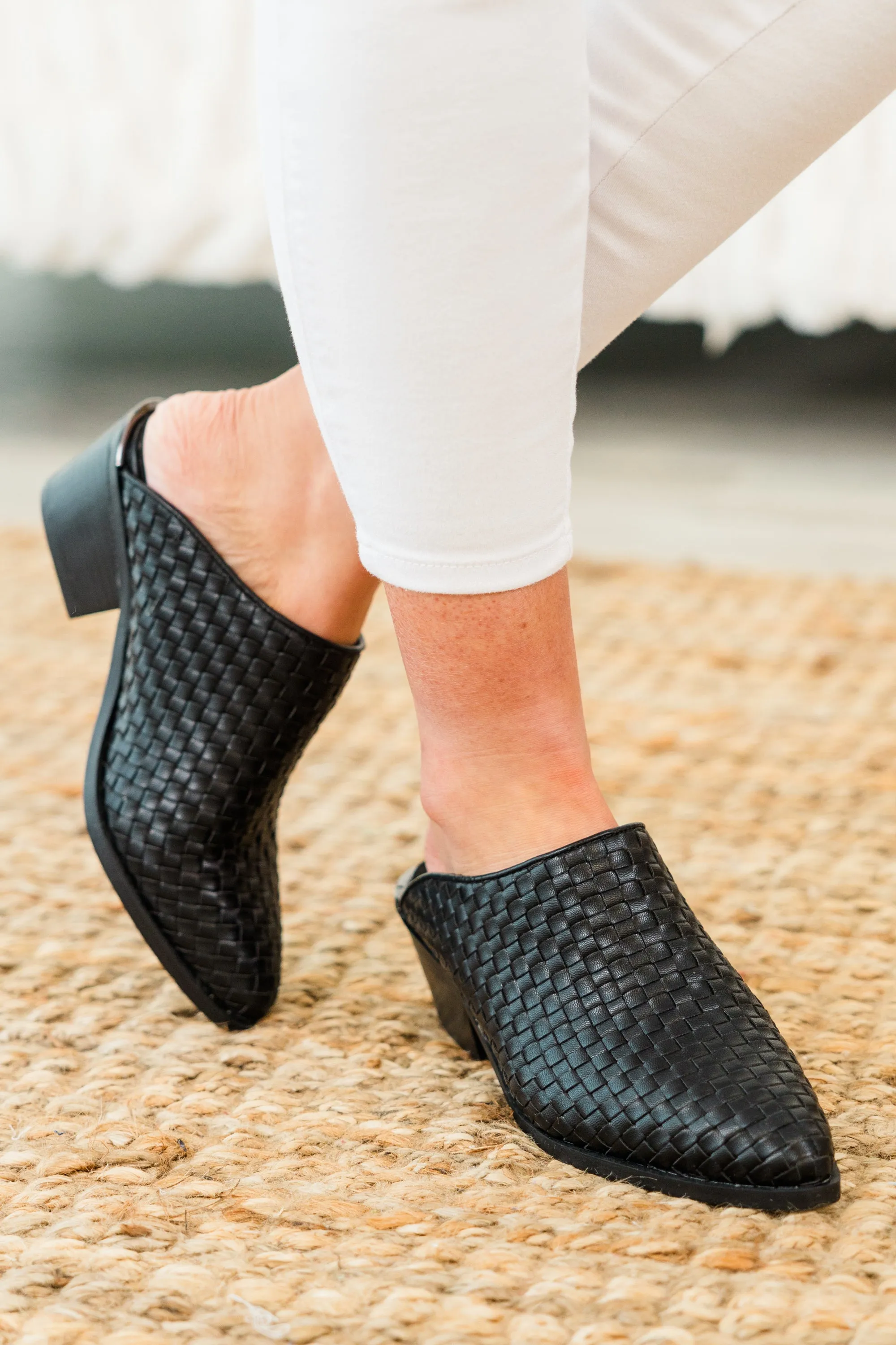 Corky's: Weekend Wandering Mules, Black