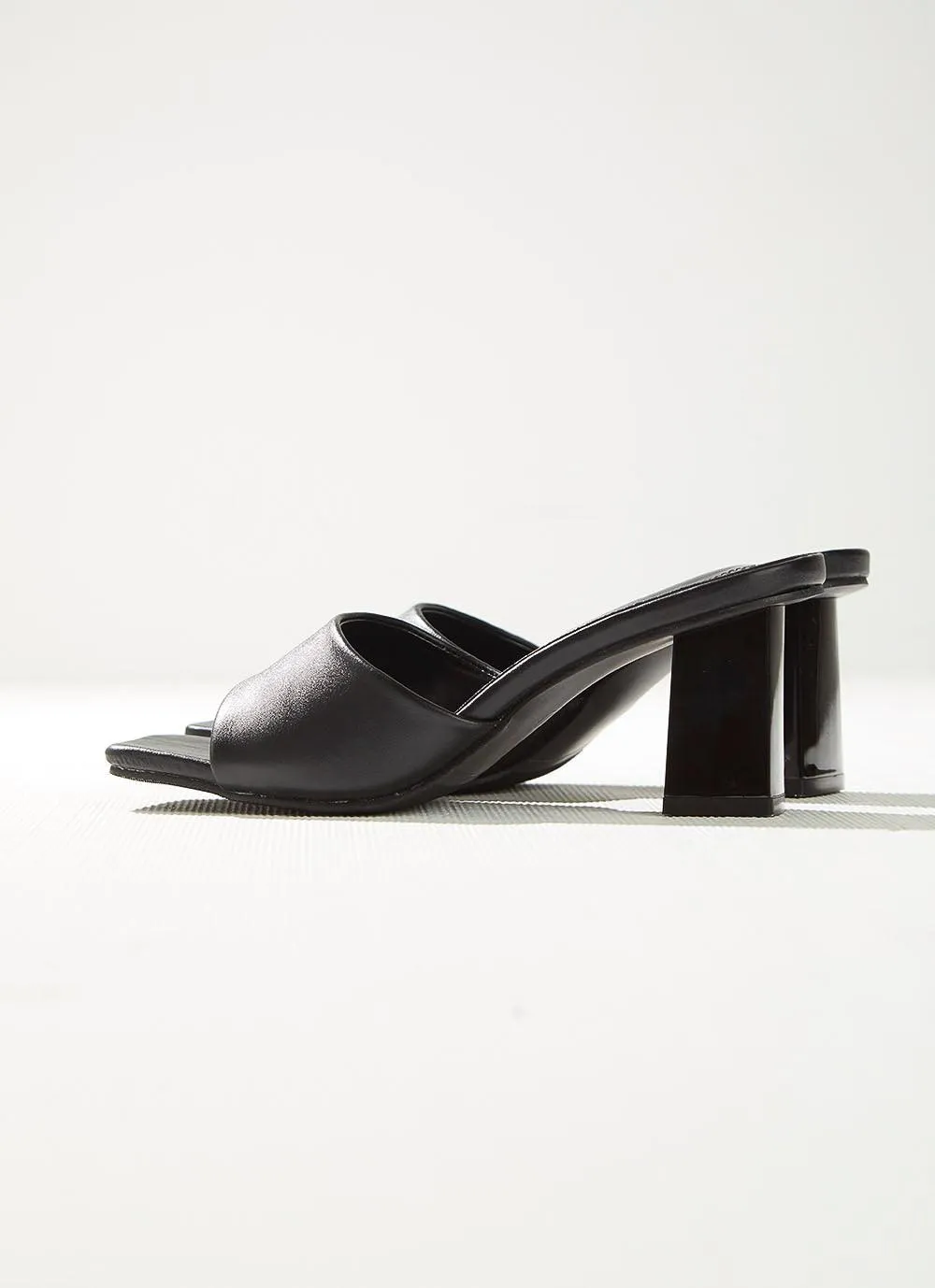 Daisy Mule Heel - Black