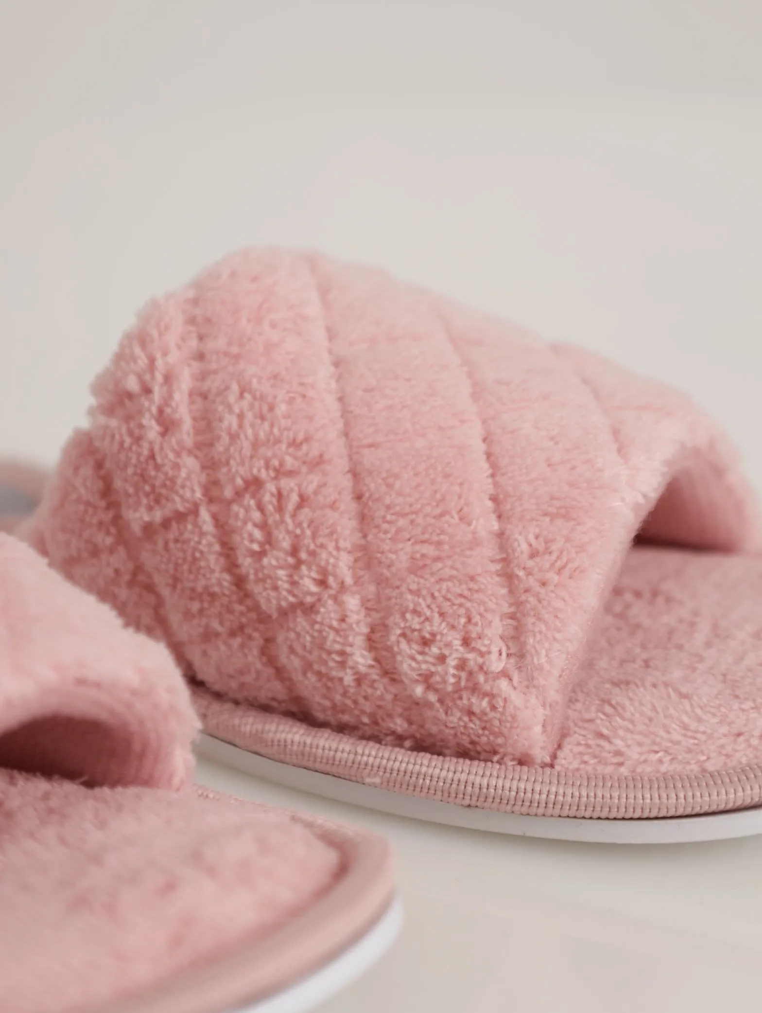 Diamond Quilt Open Toe Slipper - Mauve