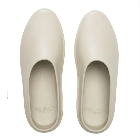 FEAR of GOD California Mules Kids Shoes Oat white size 1