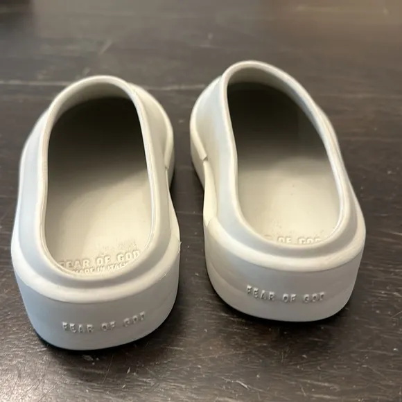 FEAR of GOD California Mules Kids Shoes Oat white size 1