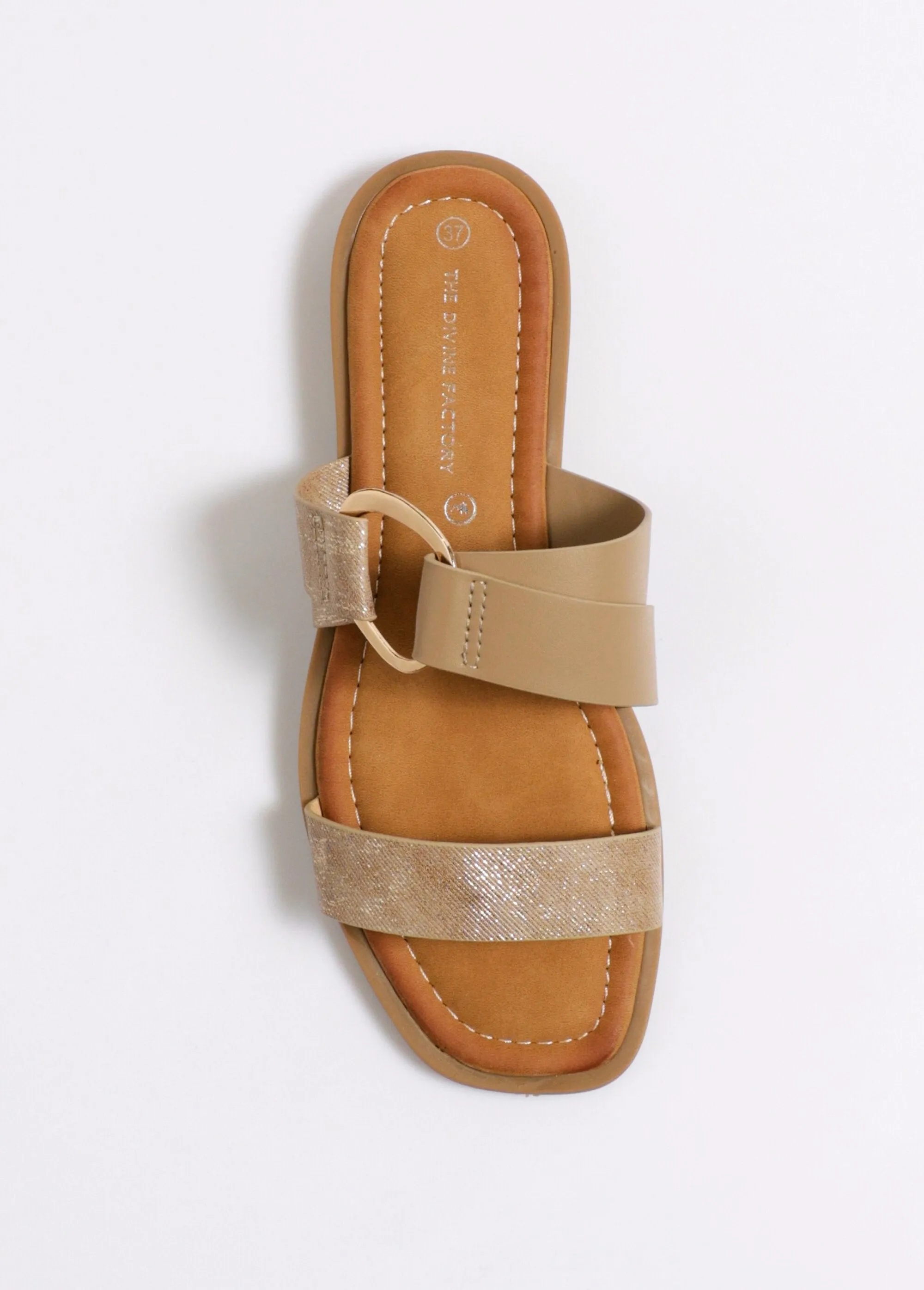 Flat mules with metallic straps
