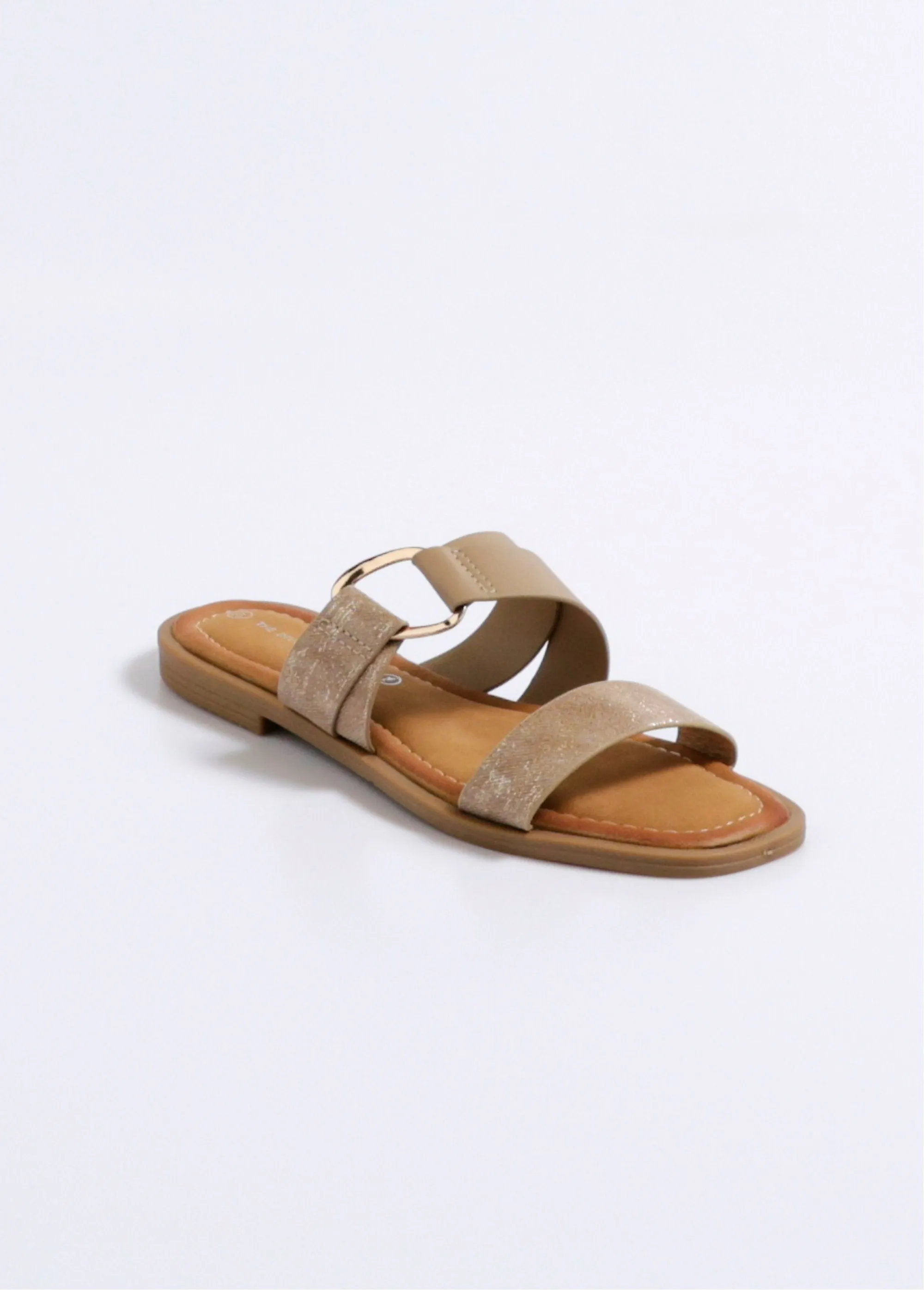Flat mules with metallic straps