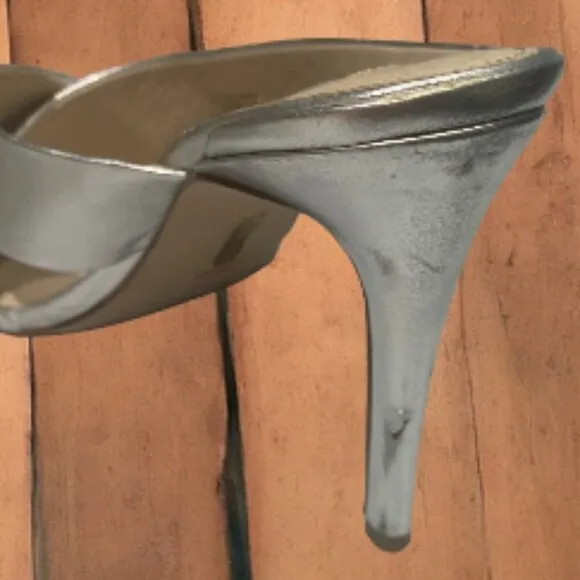 LOUISE ET CIE Halloway 2 Sterling Berlin Metallic Open Toe Slides Mules 10 M
