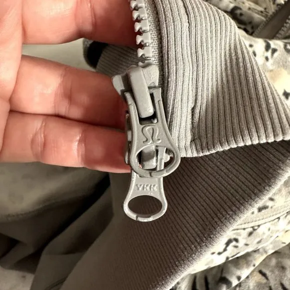 Lululemon Nice Asana Jacket Not So Petite Fleur Silver Spoon