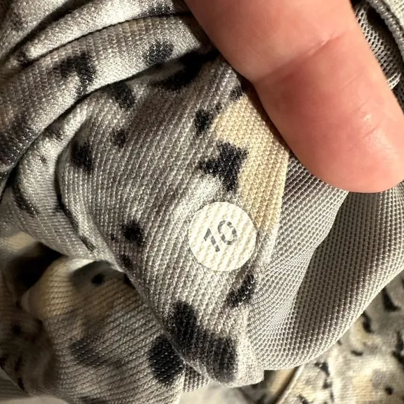 Lululemon Nice Asana Jacket Not So Petite Fleur Silver Spoon