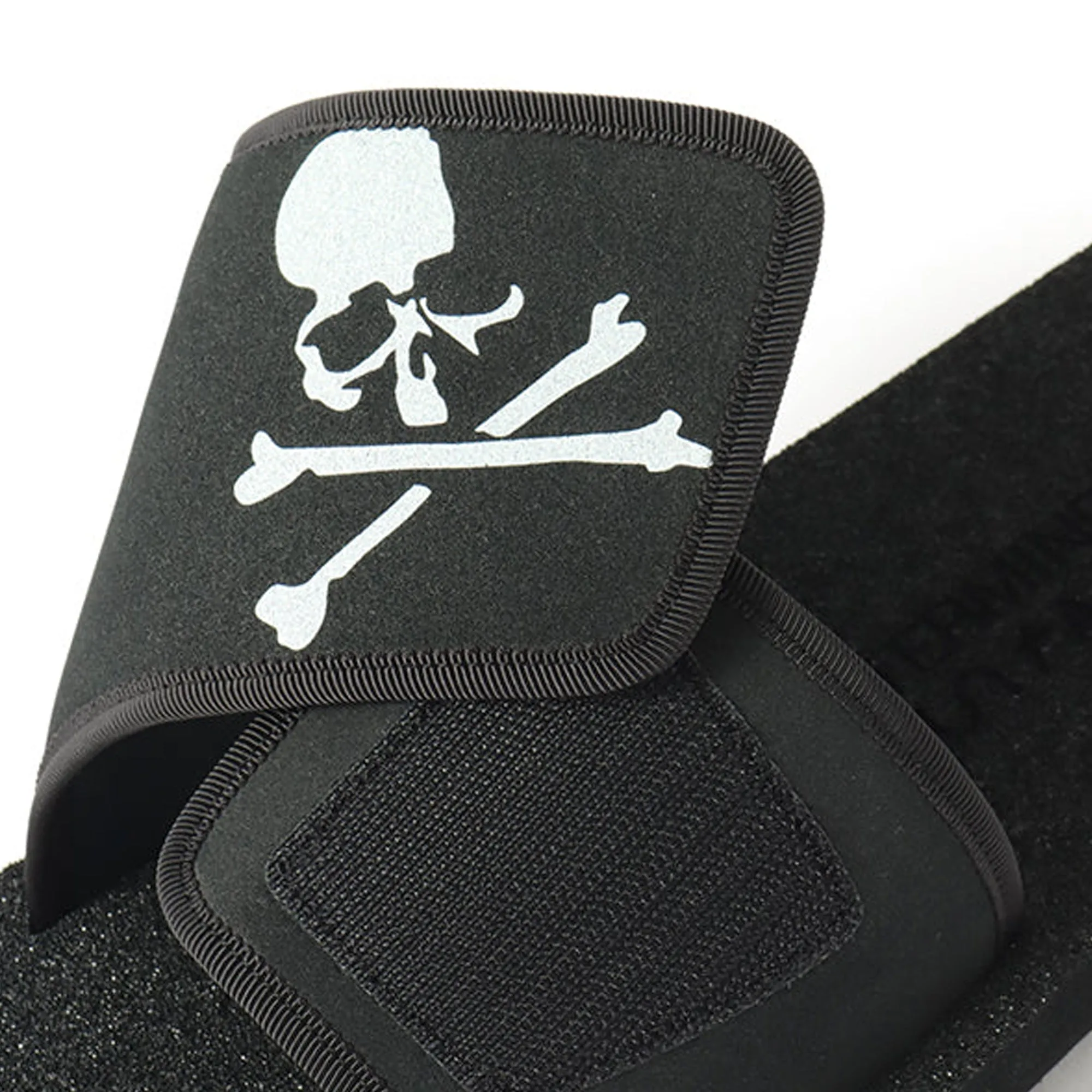 Mastermind WORLD x Buntaro Slides