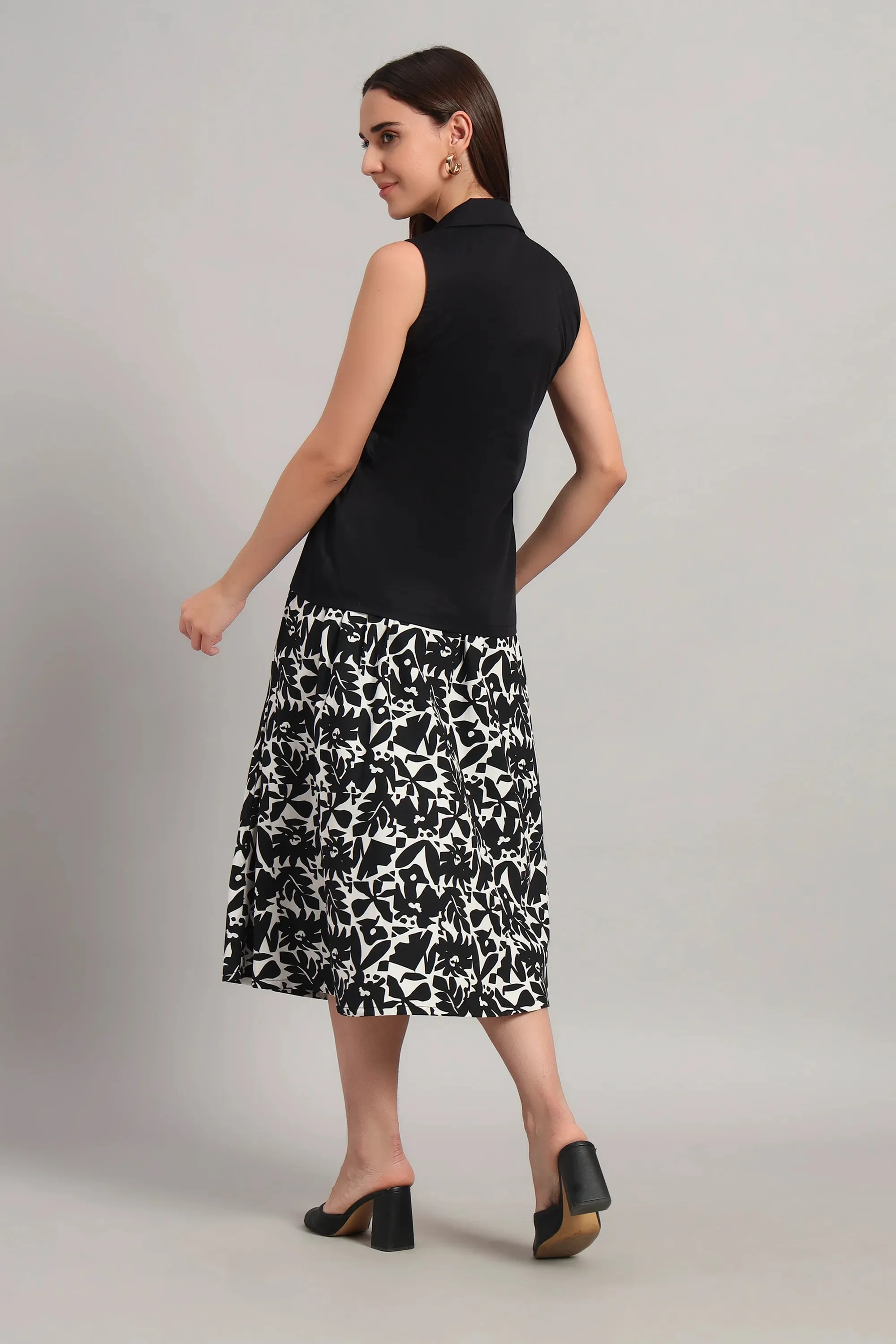 Monochrome Bloom Skirt Set