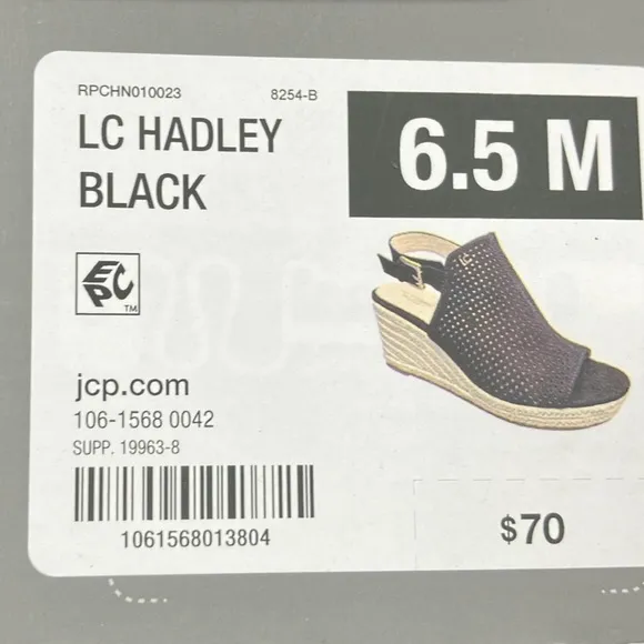 MSRP $70 NEW/IOB Liz Claiborne Hadley Black Open Toe Buckle Sandals 6.5M