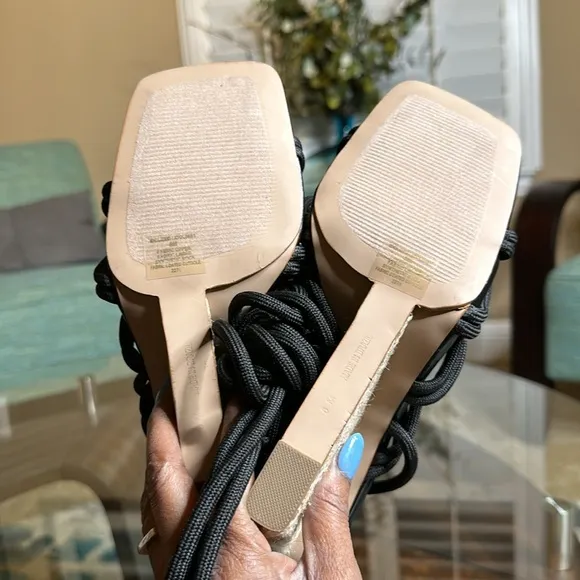 New Steve Madden Idolized wedge Sandal in black size 8