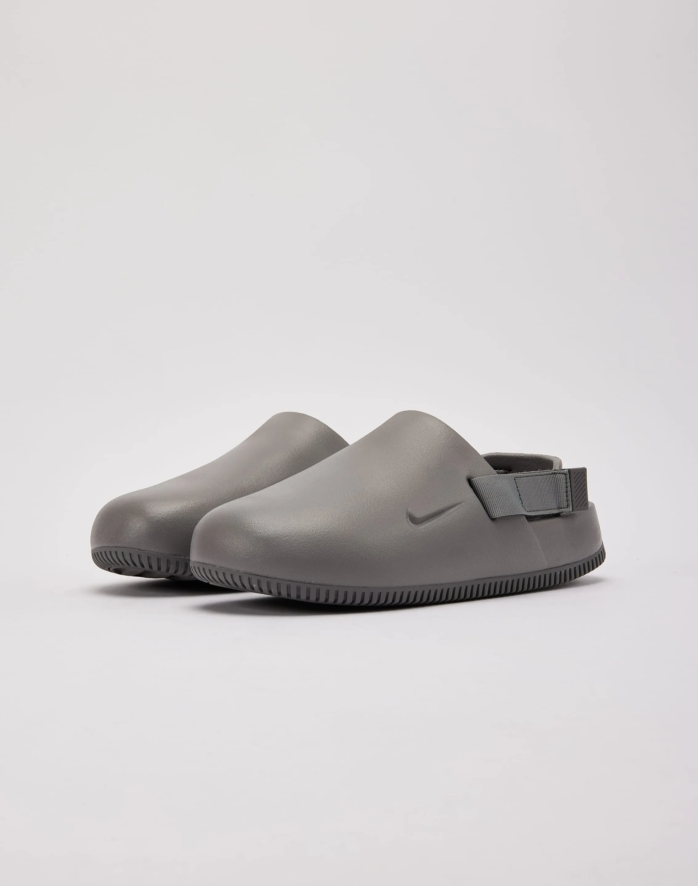 Nike Calm Mules