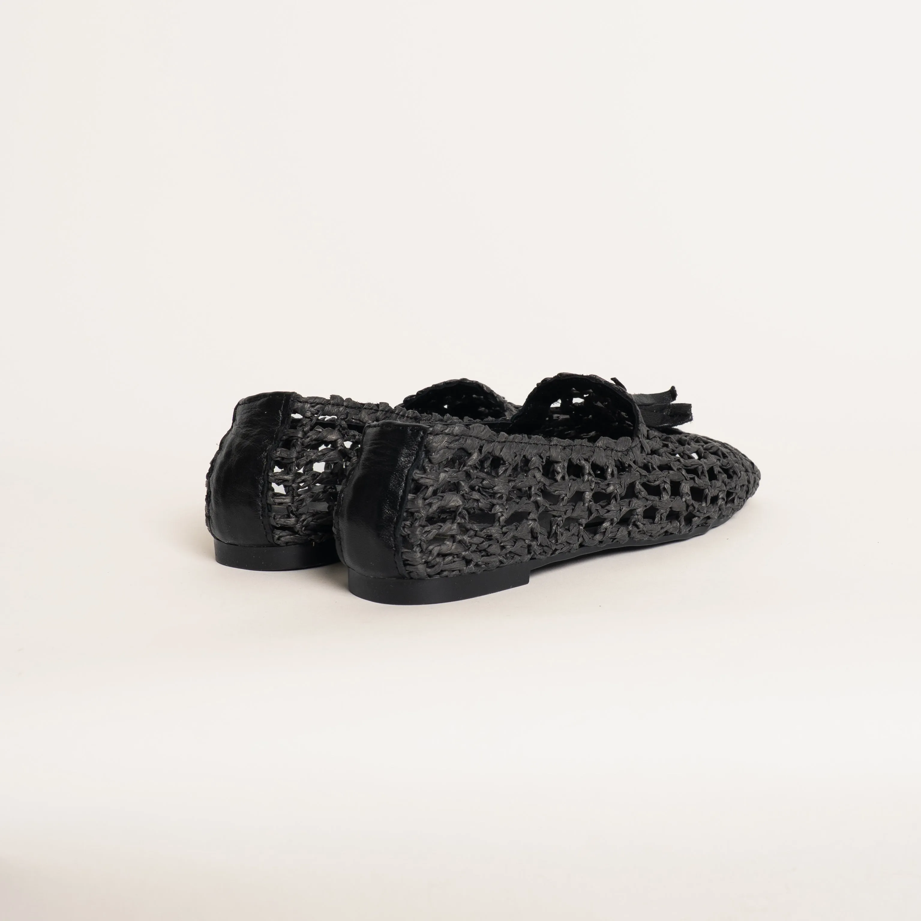 Ovyè-Loafer in rafia intrecciata - nero