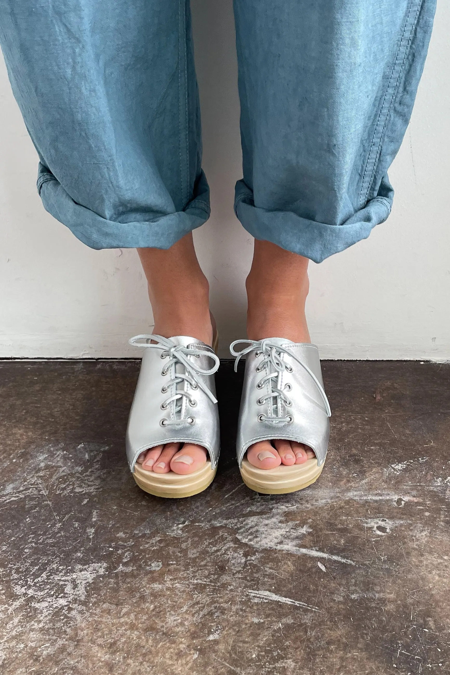 Simone Mid Heel Clog
