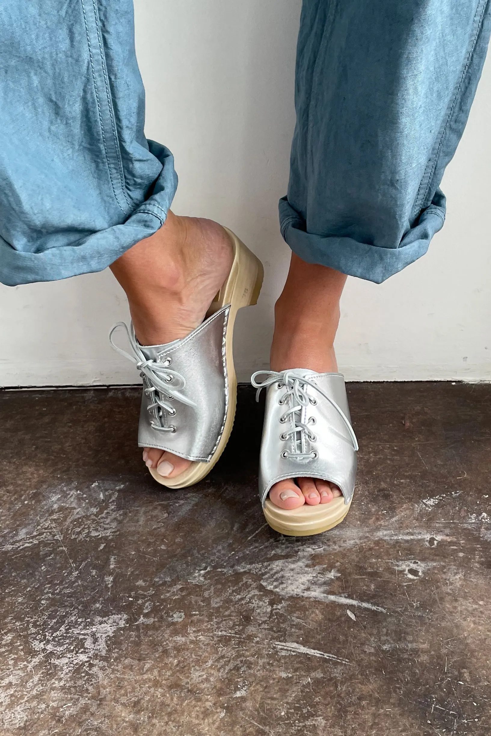 Simone Mid Heel Clog