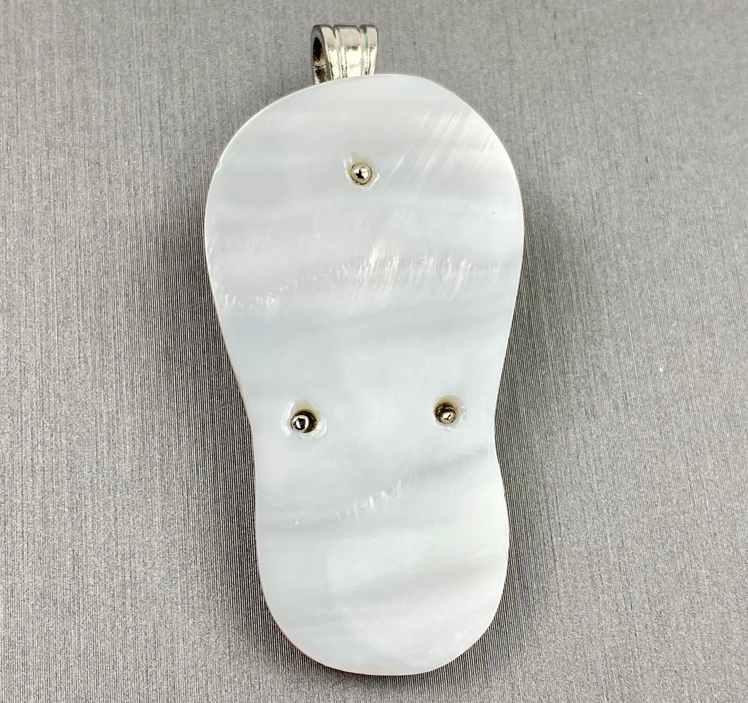 Slipper abalone mother of pearl pendant, SKU#M920
