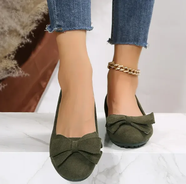 Suede Bow Round Toe Flats
