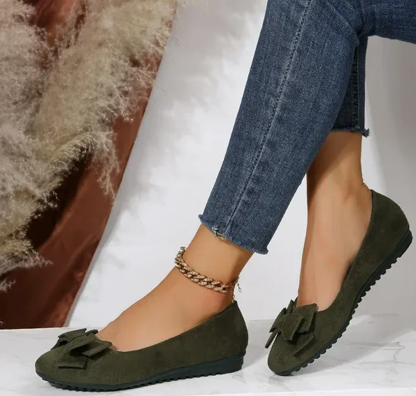 Suede Bow Round Toe Flats