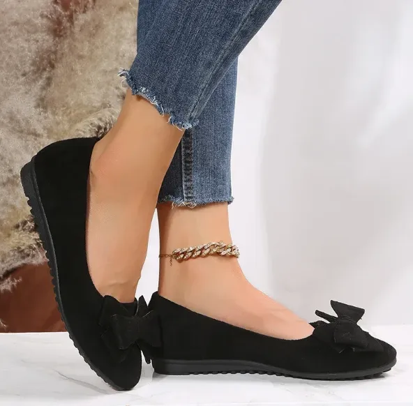 Suede Bow Round Toe Flats