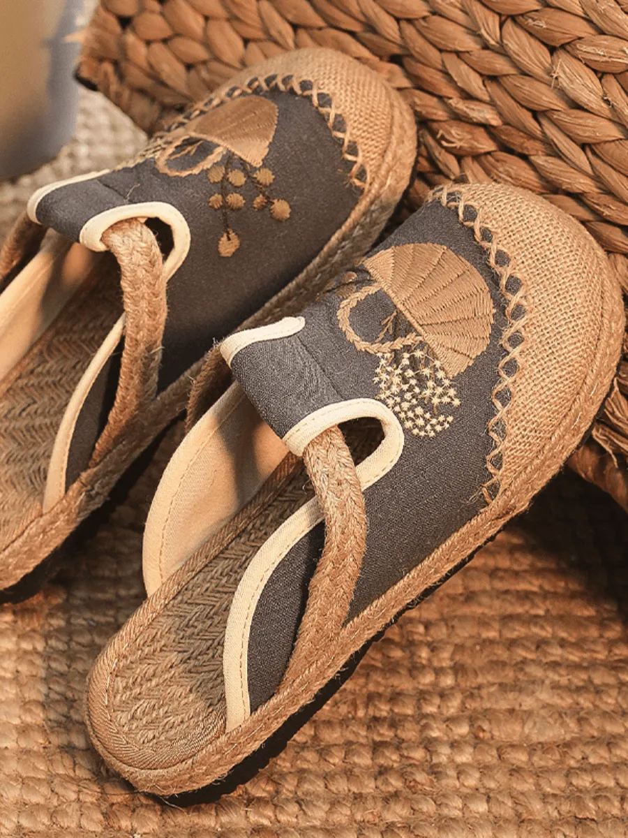 Summer Picnic Embroidered Linen Mule - Grey