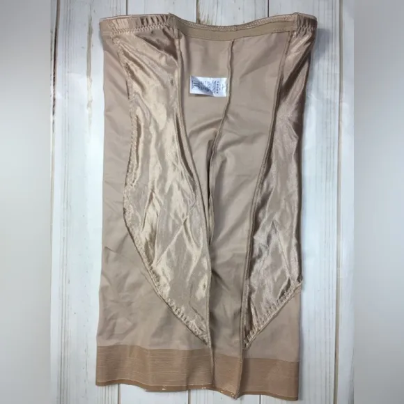 TC FINE INTIMATES Triple Midriff Extra Firm Hi Waist Thigh Slimmer