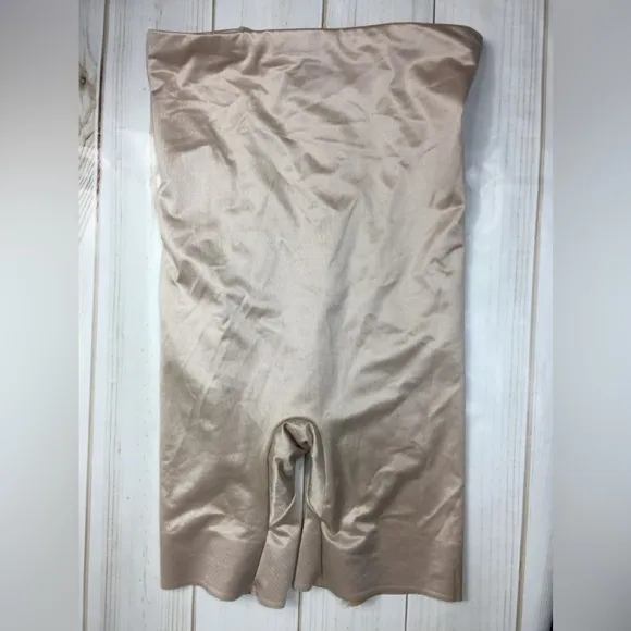 TC FINE INTIMATES Triple Midriff Extra Firm Hi Waist Thigh Slimmer