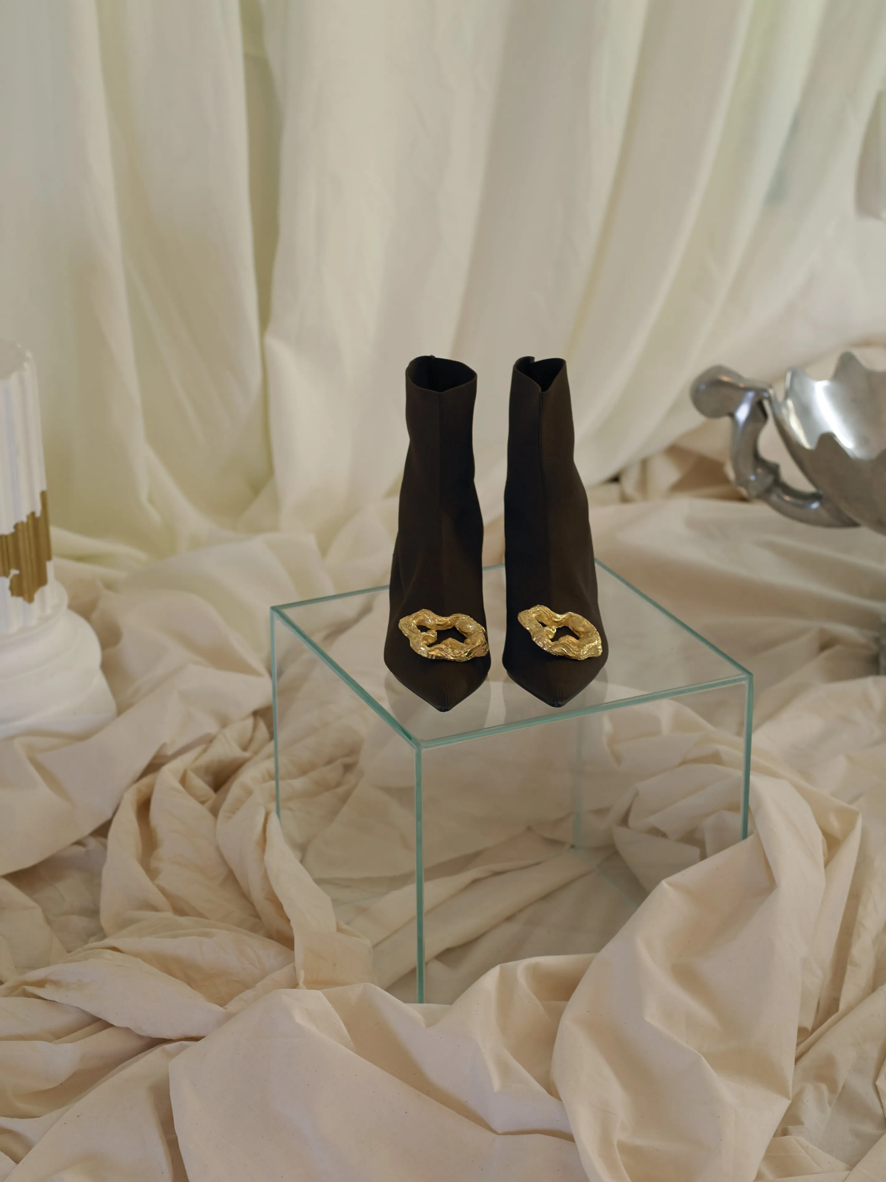 Techno-Knit Galea Low-Heeled Boots - Chataigne/Gold