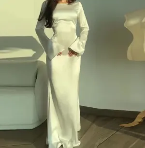 Tilda I Elegant Long-Sleeved Dress
