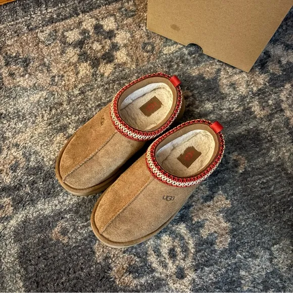 UGG Tasman II Slipper