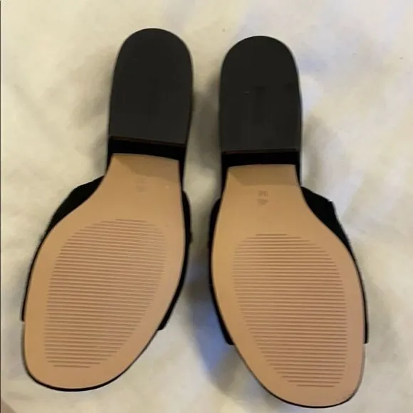 VANELI BLACK SUEDE STUDDED MULES.    NEW