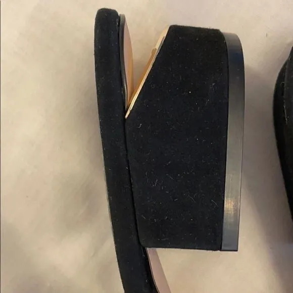 VANELI BLACK SUEDE STUDDED MULES.    NEW