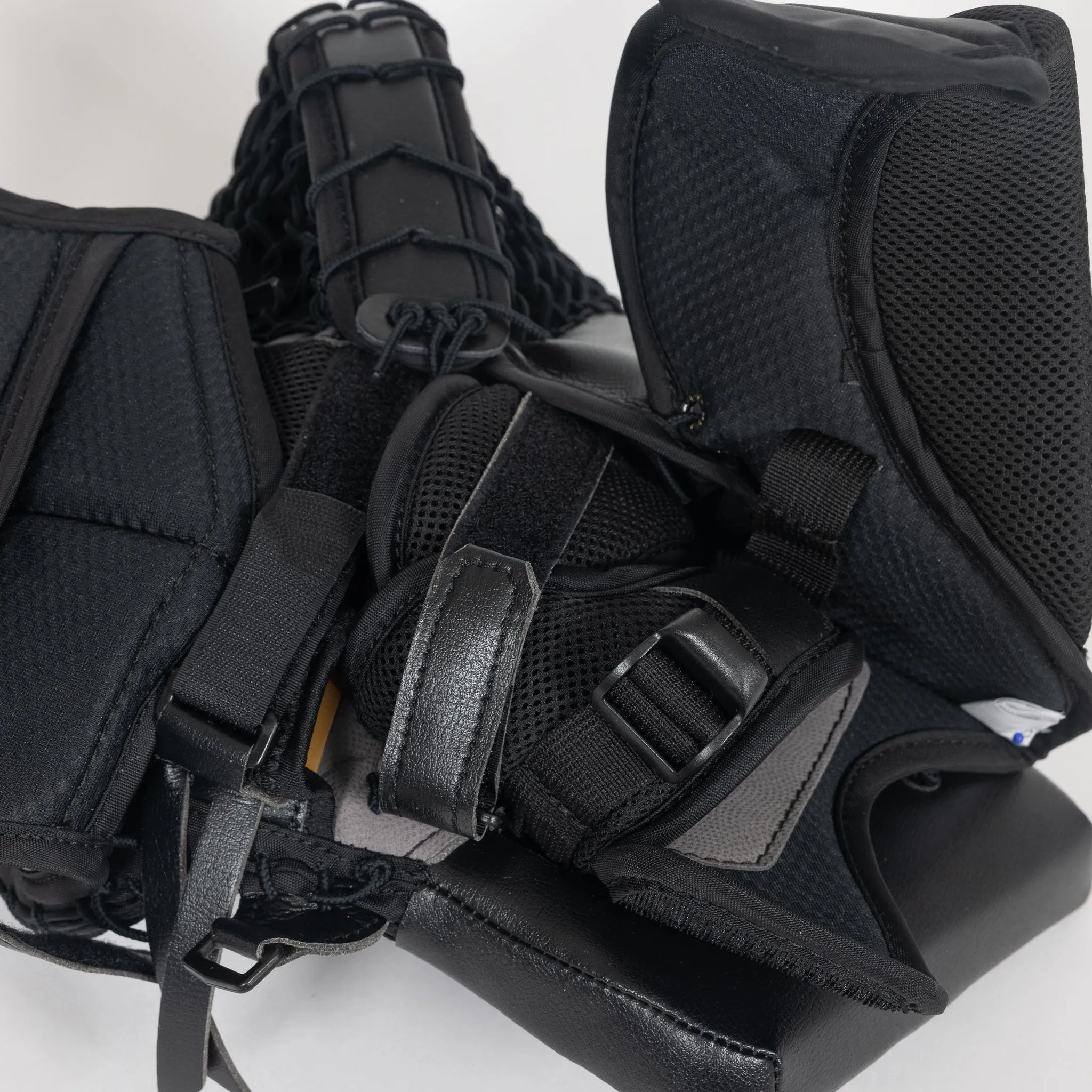 Vaughn Ventus SLR4 Intermediate Goalie Catcher