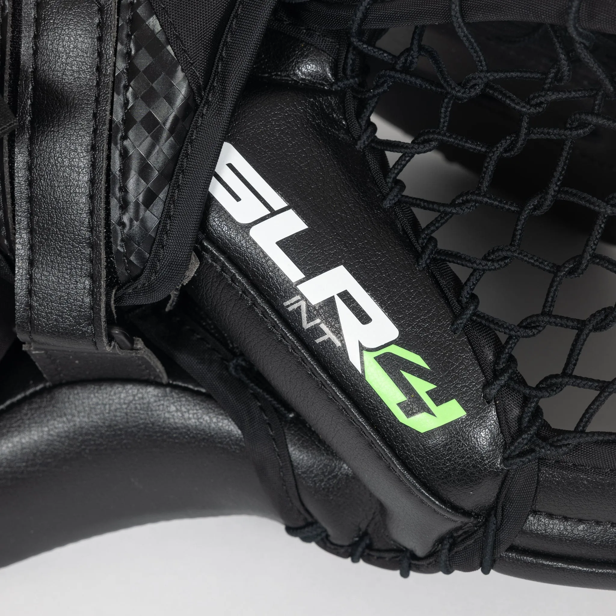 Vaughn Ventus SLR4 Intermediate Goalie Catcher