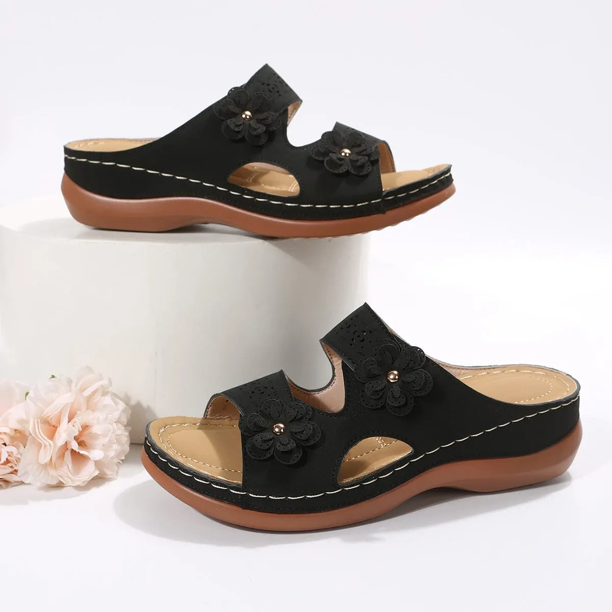 Women's Floral Decor Retro Sandals