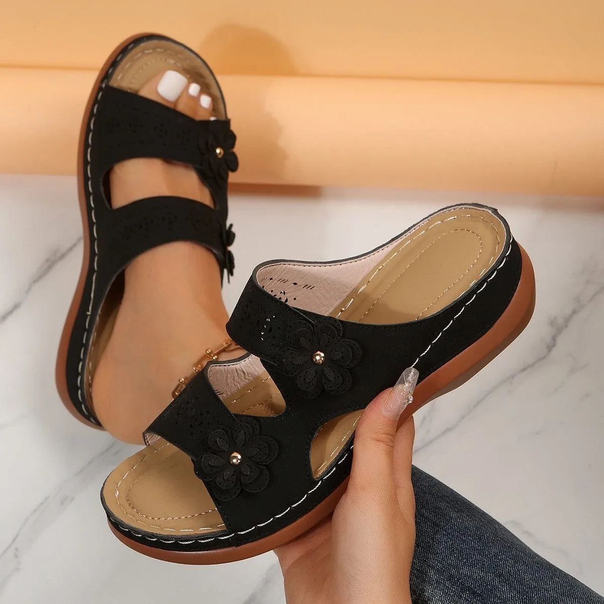 Women's Floral Decor Retro Sandals