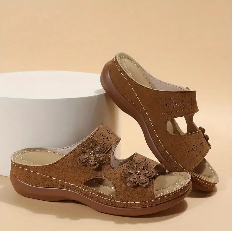 Women's Floral Decor Retro Sandals